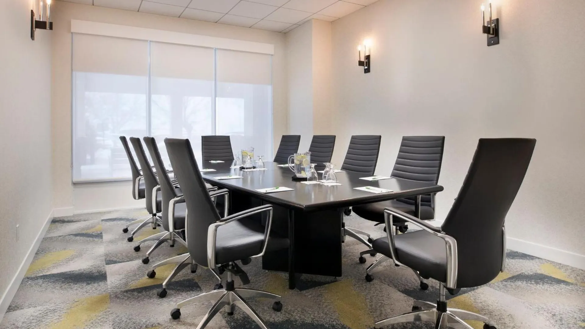 Holiday Inn Montreal Longueuil By Ihg 3*,  Canada