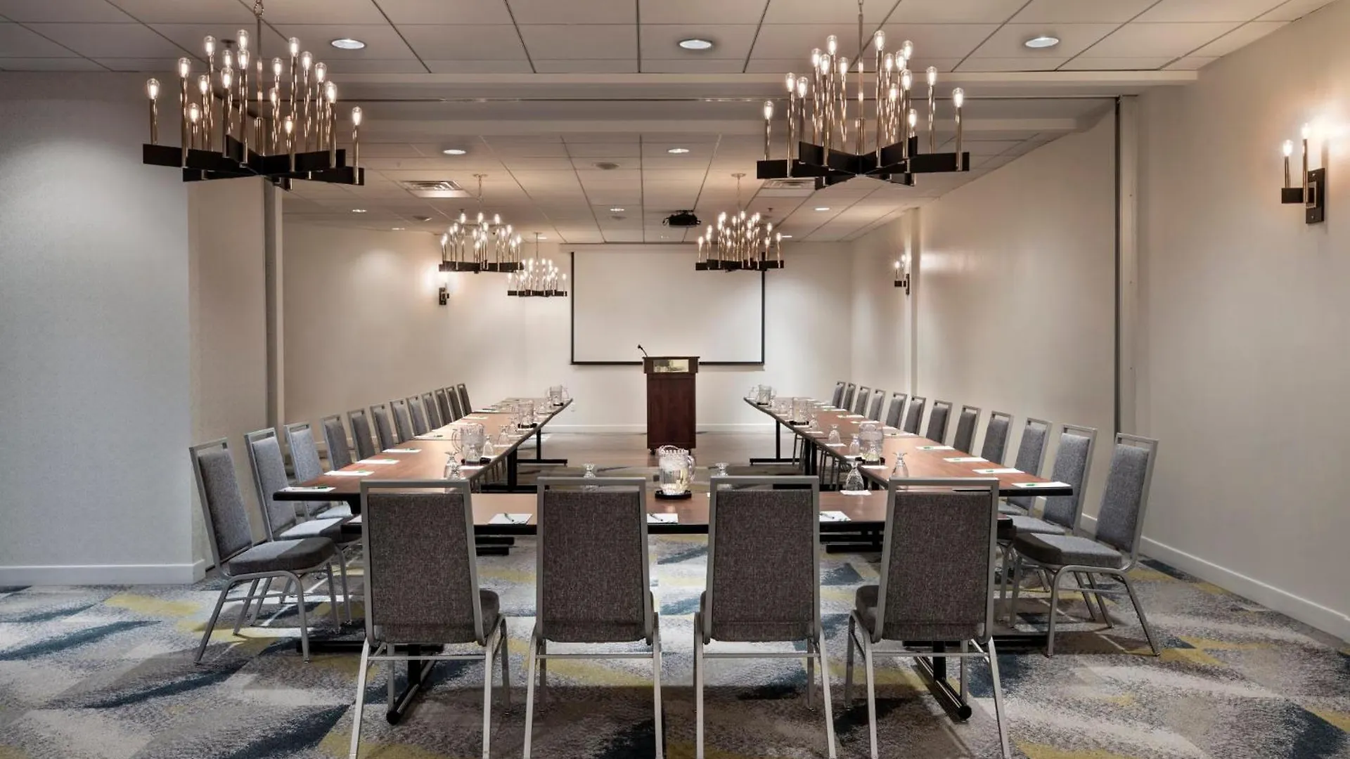 *** Hotel Holiday Inn Montreal Longueuil By Ihg Canada
