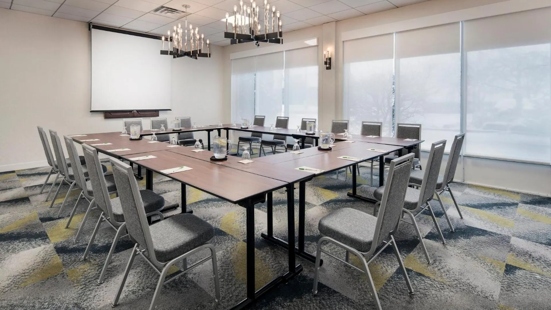 Holiday Inn Montreal Longueuil By Ihg Отель