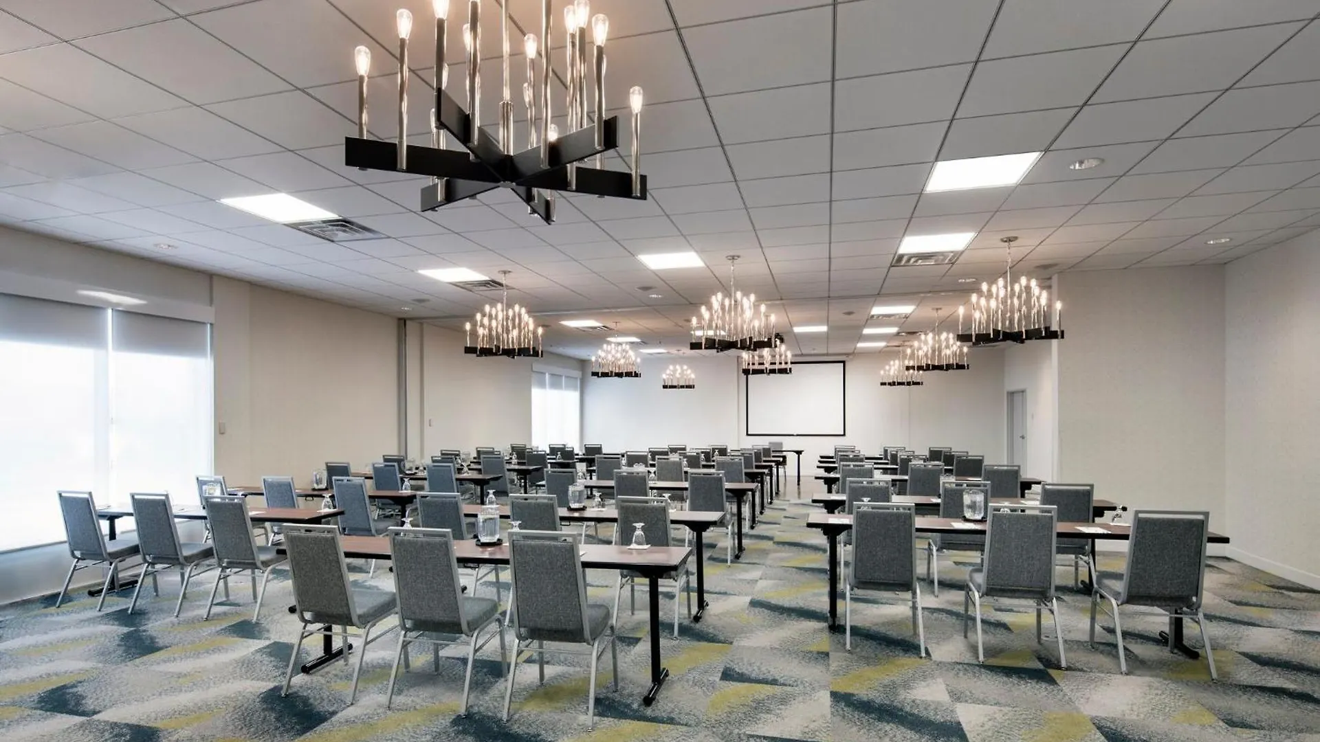 Holiday Inn Montreal Longueuil By Ihg Canada